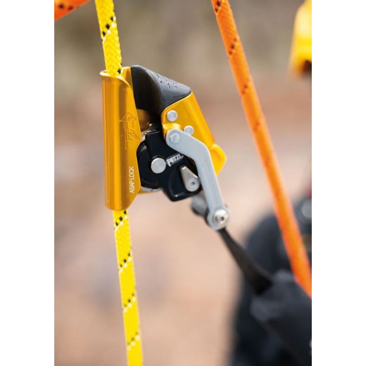Anticaidas Petzl Asap Lock