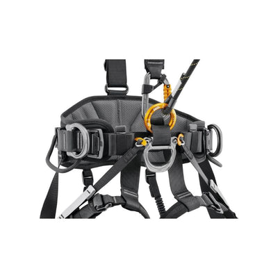 Petzl AVAO versión internacional con punto ventral para descensor y asiento PODIUM