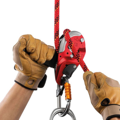 Petzl I’D L descensor con función antipánico para rescate técnico