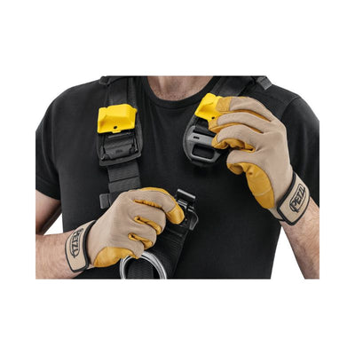 Arnés profesional Petzl ASTRO con certificaciones EN ANSI CSA y NFPA