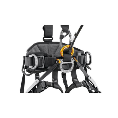 Petzl AVAO con punto ventral para descensor y asiento PODIUM