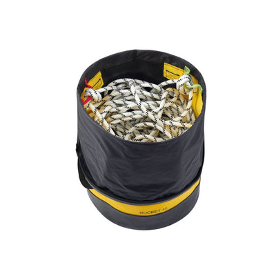Petzl BUCKET 45 disponible en amarillo rojo y negro
